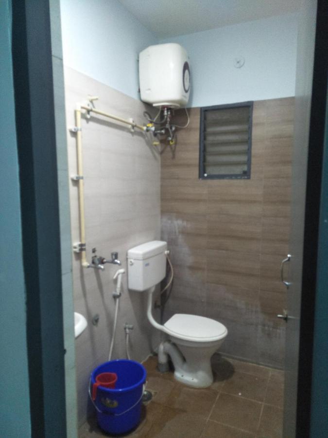 מדוראי The Alp Hotel מראה חיצוני תמונה