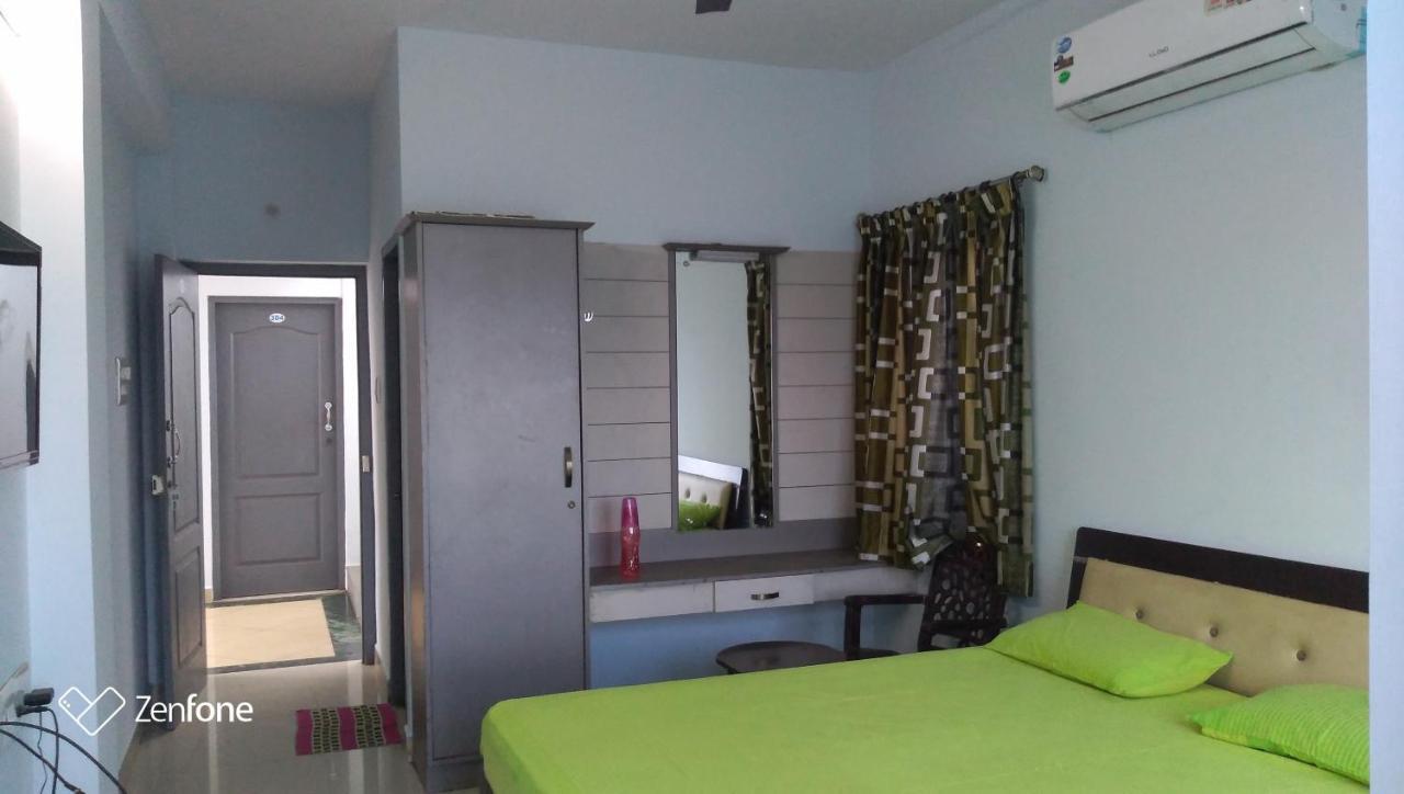 מדוראי The Alp Hotel מראה חיצוני תמונה